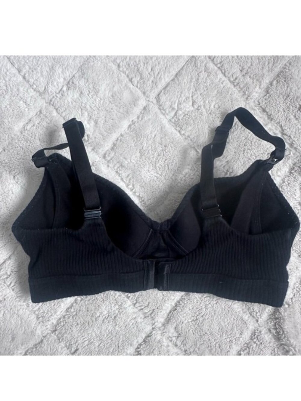 Kindred Bravely | Black Mia Maternity & Nursing Lounge Bra - Picture 4 of 10